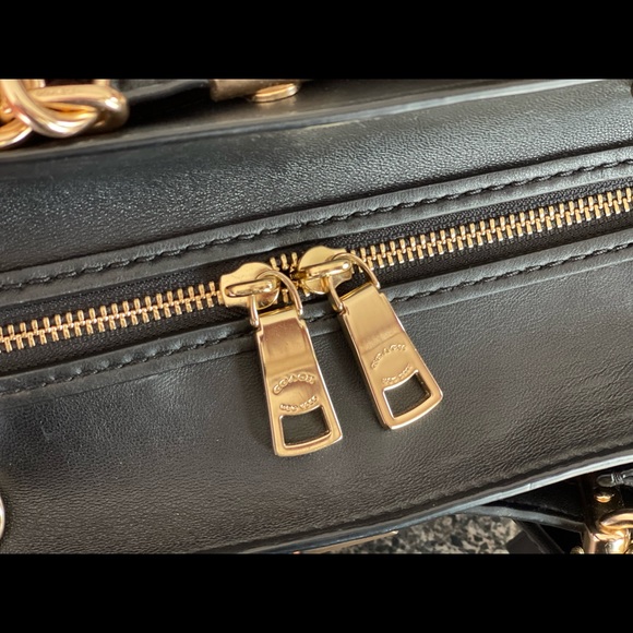 COACH Dreamer Carryall Tote Handbag With Rivets - Picture 2 of 6